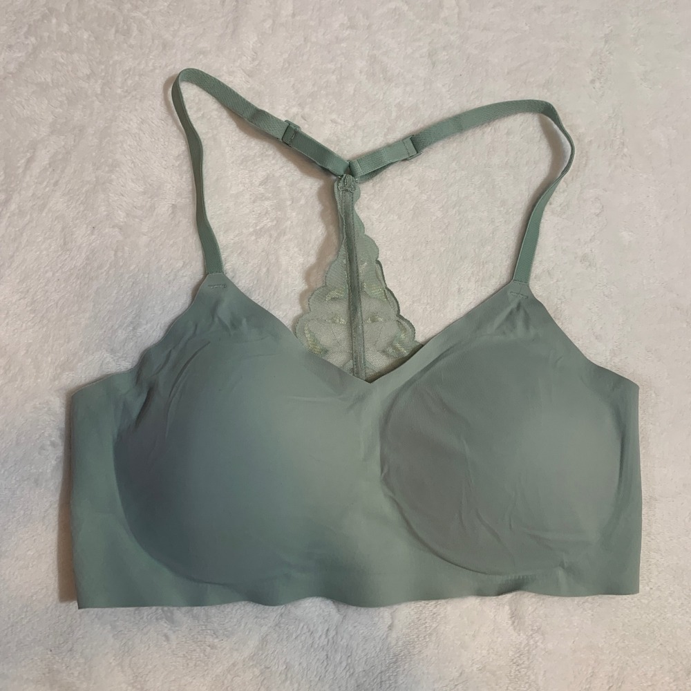 True and Co Racerback Bralette Sage Green Lace Detail‎ Comfortable Wirefree Med